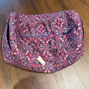 NWT Vera Bradley XL Large Traveler Duffel Magenta Medallion